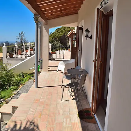 Quinta O Ninho Bed & Breakfast