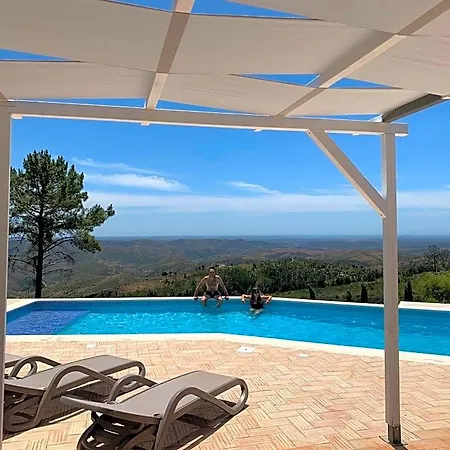 Quinta O Ninho Bed & Breakfast