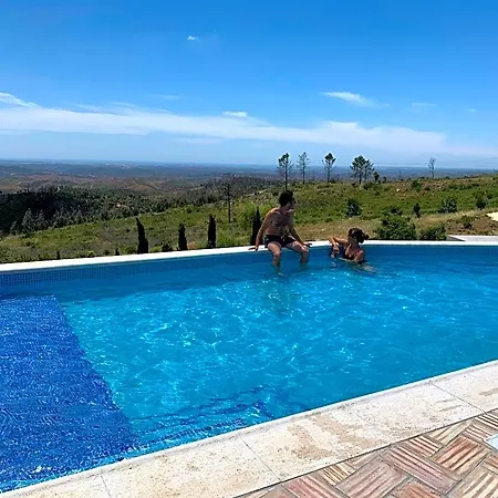 Quinta O Ninho Bed & Breakfast