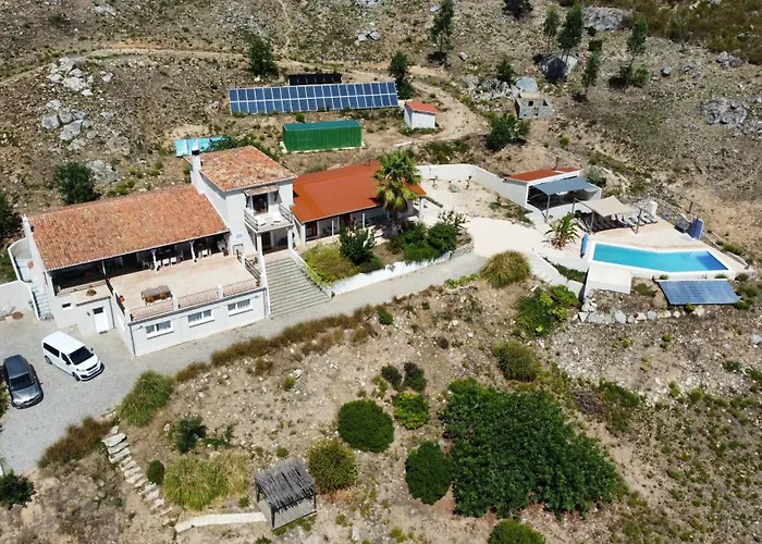 Quinta O Ninho ベッド・アンド・ブレックファスト モンシケ